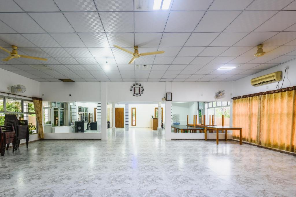 Meeting room / ballrooms, Gnanam Holiday Inn in Pasikuda