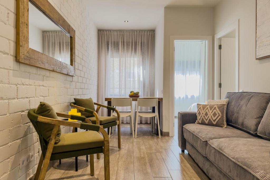 Novus Homes Barcelona Santa Eulalia - 1