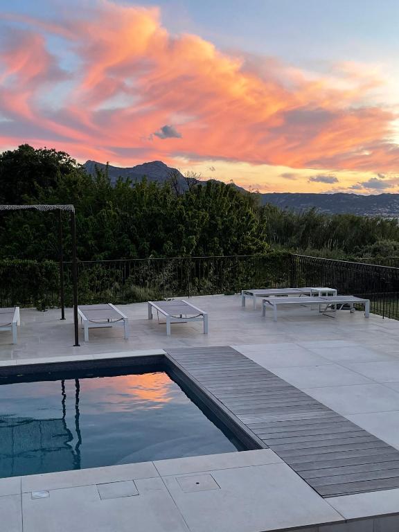 スイミングプール