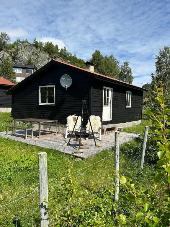 Cabin in Valldalen, Røldal, hotel in Røldal