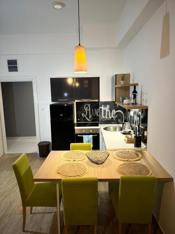 Orange Apartment 2 - 3