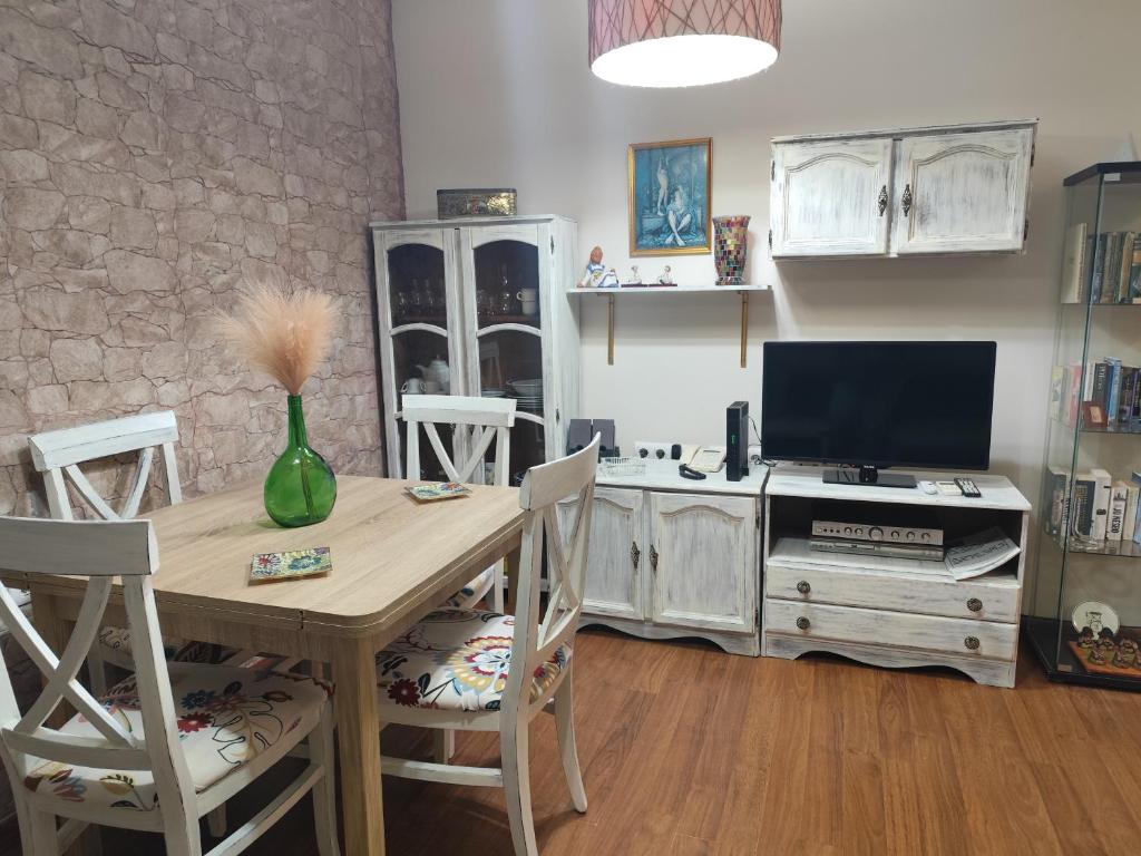 Apartamento Entre el Falla y la Caleta - 5