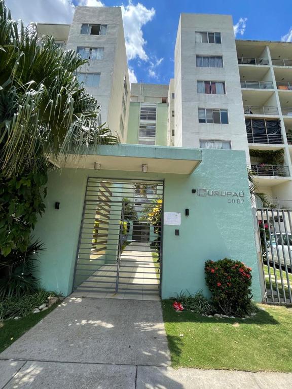 Departamento totalmente amoblado de 3 dormitorios, 2 baños - 2