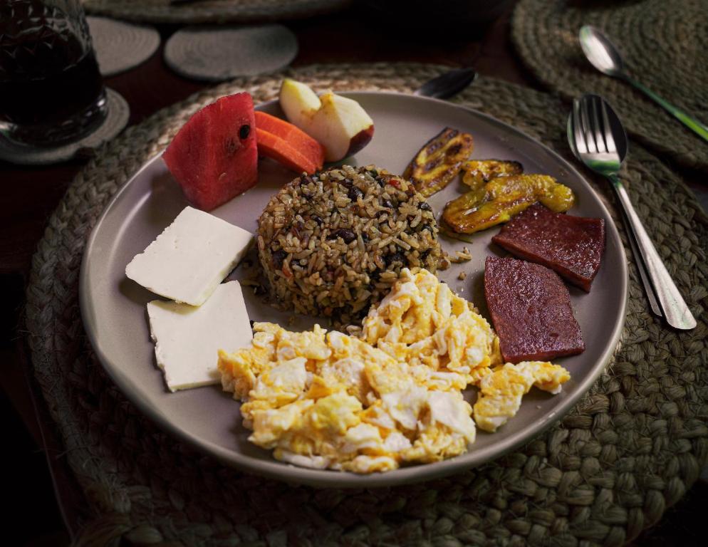 อาหารและเครื่องดื่ม