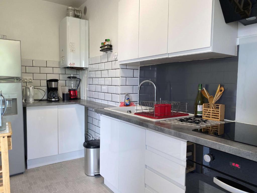 Appartement T2 confortable avec Wifi, loggia spacieuse, garage à Balaruc-les-Bains - FR-1-553-289 - 5