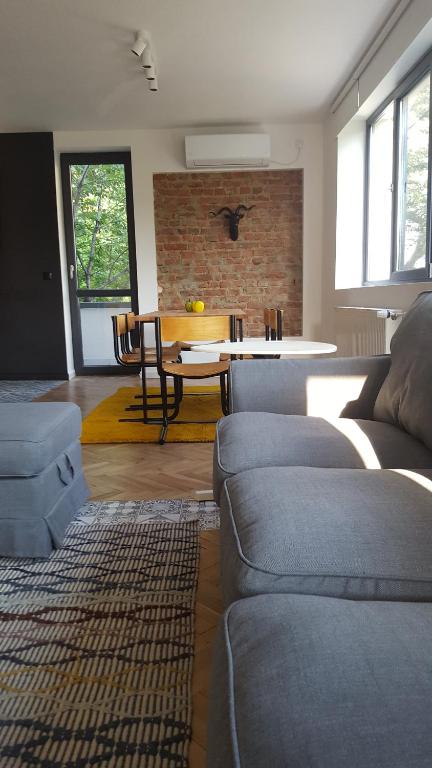 Central Apart, Pleven