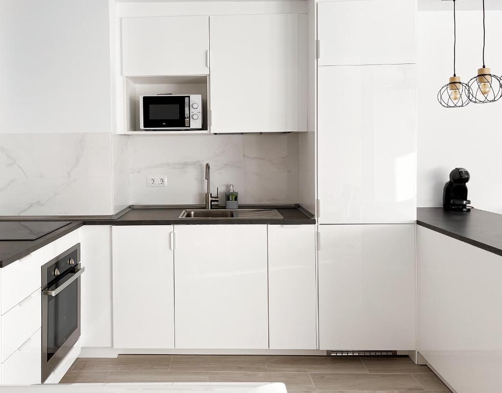 Sunset By The Sea - Modern Apartment with Ocean Views - 3