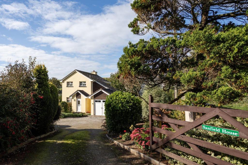 3 Bed with large garden sea views near Saunton, Georgeham