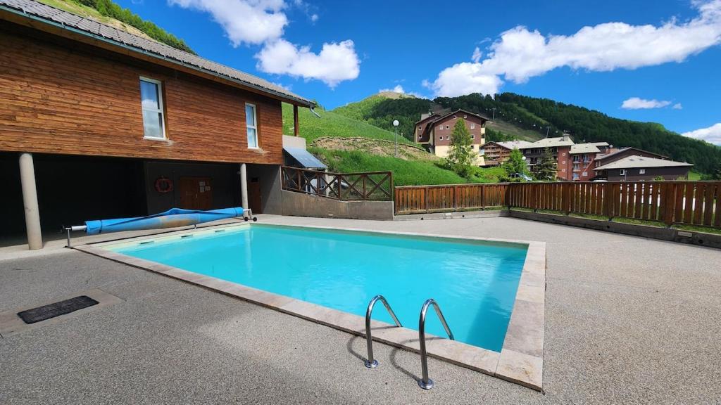appartement 2,3 pièces avec piscine l'été - 3