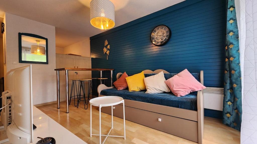 appartement 2,3 pièces avec piscine l'été - 1
