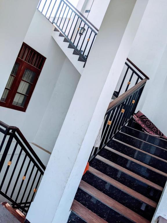 The tower, Panakaduwa