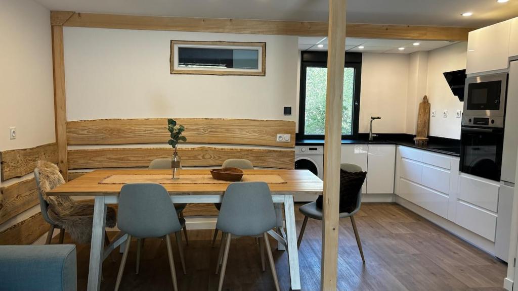 Logement T4 Tout confort - 6 Pers - 3