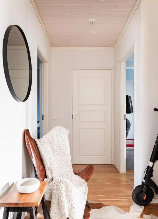 Paritalohuoneisto omalla pihalla, hotel in Riihimäki