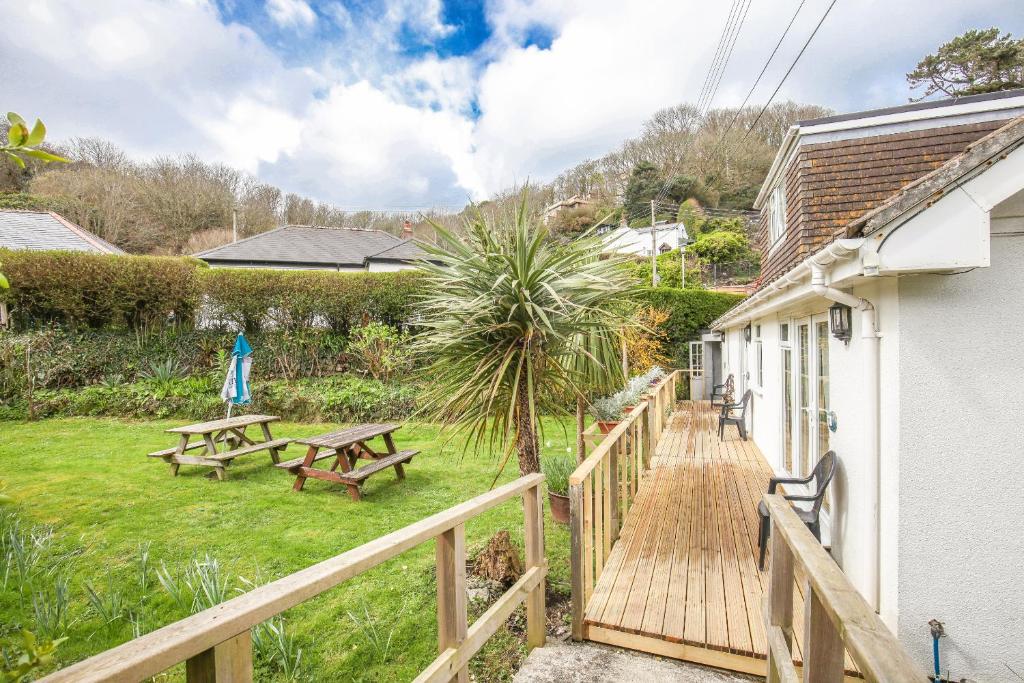 Driftwood Spars 外観