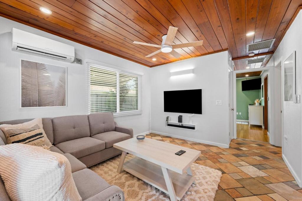 Poco Tortuga, Nokomis