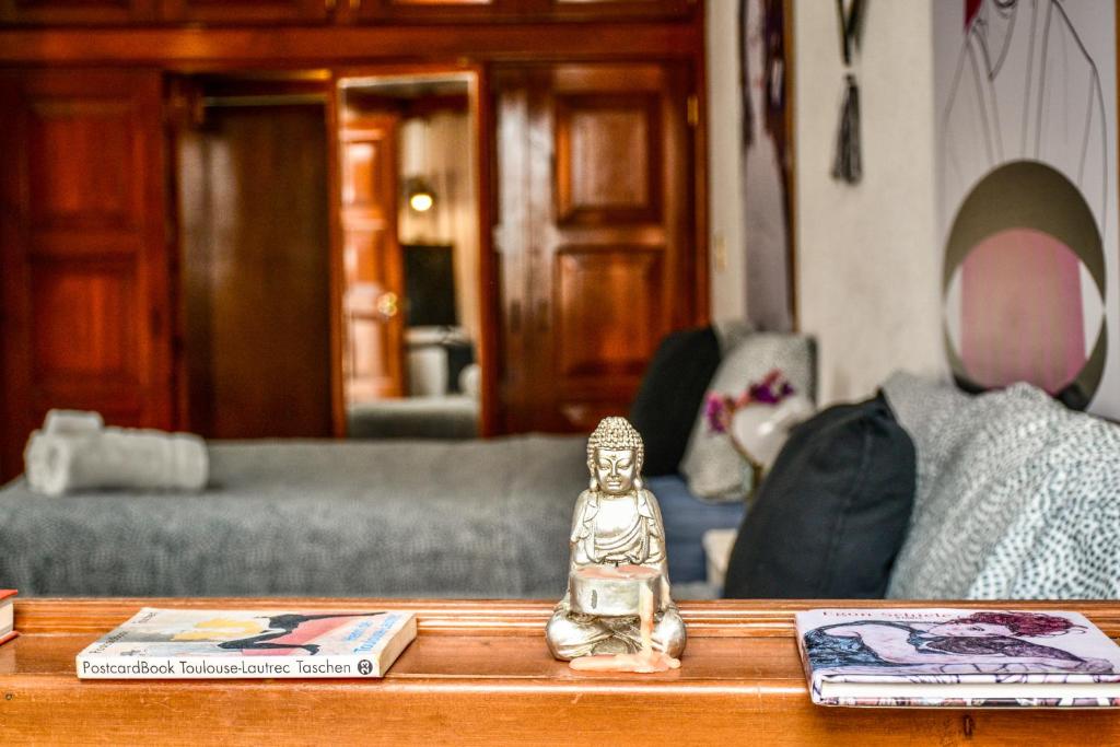 Casa Nazimova Indigo Room - 5