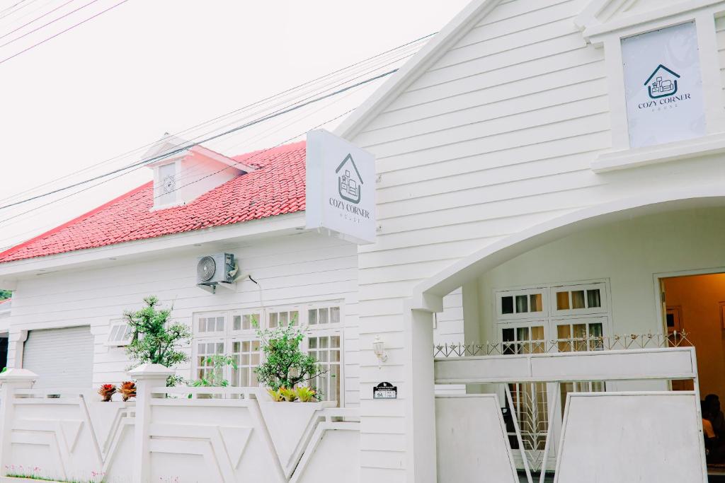 Cozy Corner House