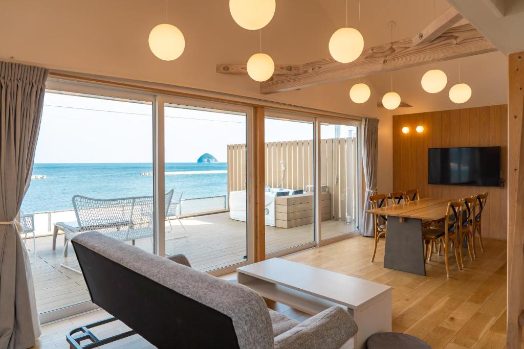 Beach SPA TSUDA 2Dos棟 3Tres棟, Tsuruwa