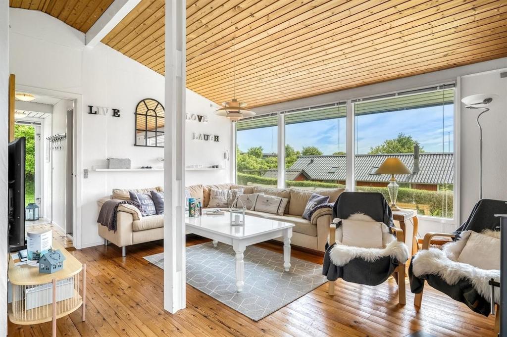 Charming little cottage, Roslev