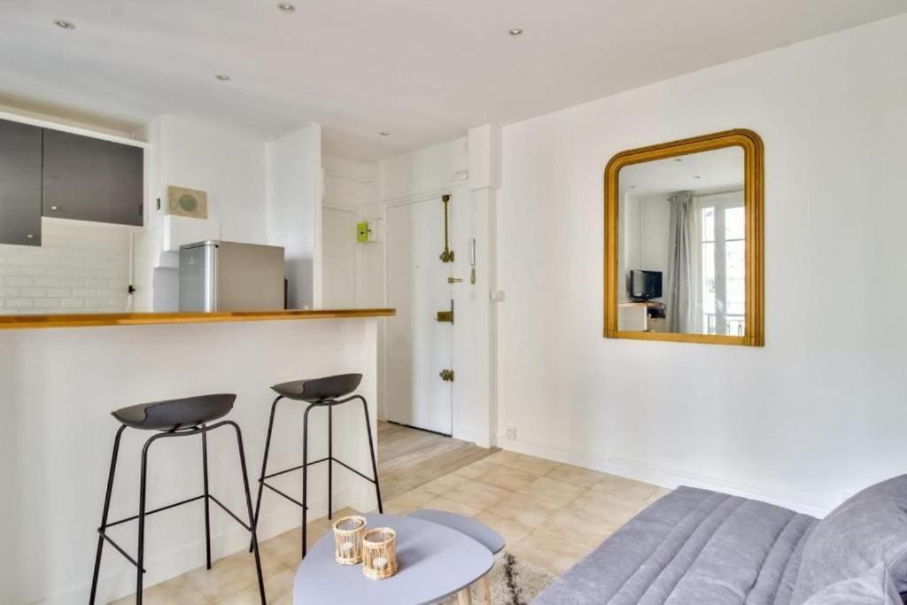 Nice Flat Jules Joffrin station and Clignancourt - 5