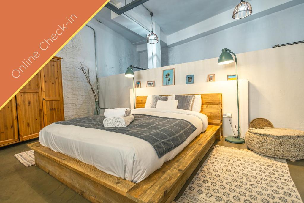 Loft-style ground floor flat - 2