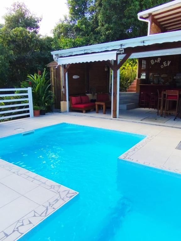 Studio avec une vue dominante, Sainte-Anne