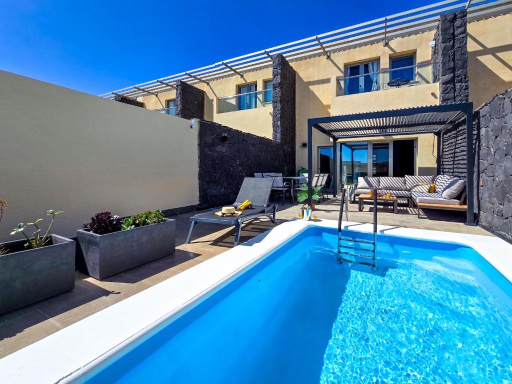 Pearl of Amarilla Golf - Luxury 3 Bedroom Villa with heated pool & ocean view - 2