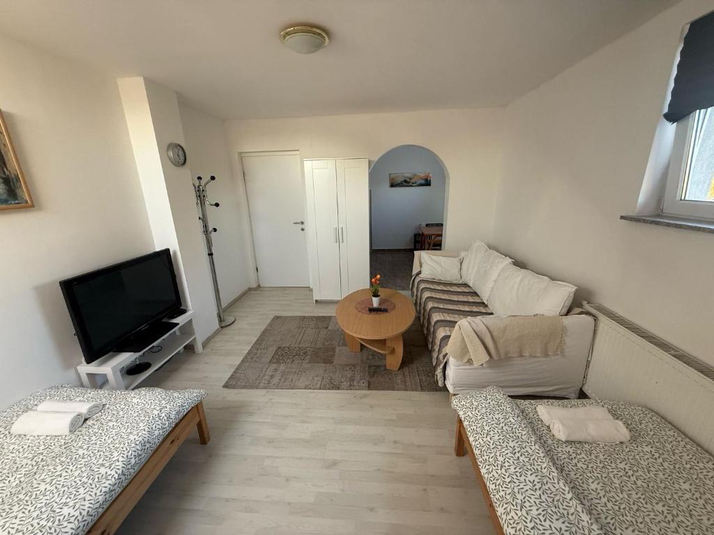 Sobe Ježdovec, Ježdovec