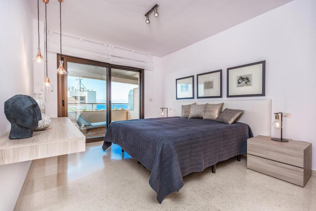 Encantador apartamento en Marbella, bonita terraza y vista al mar - 3