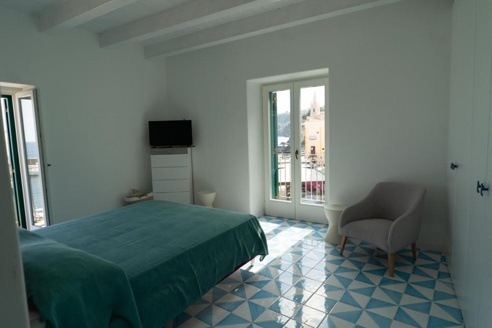 Lipari - casa sul mare di marina corta - 3