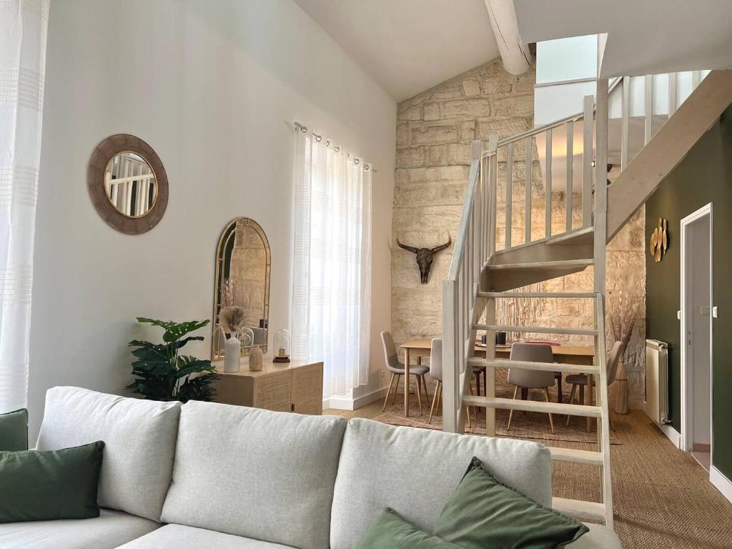 Duplex de charme, hyper centre, place des Carmes - 1