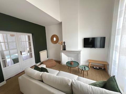 Duplex de charme, hyper centre, place des Carmes - 2