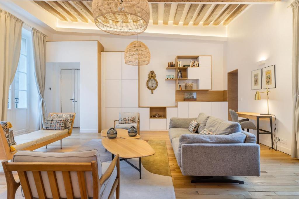 Mousquetaire, Paris