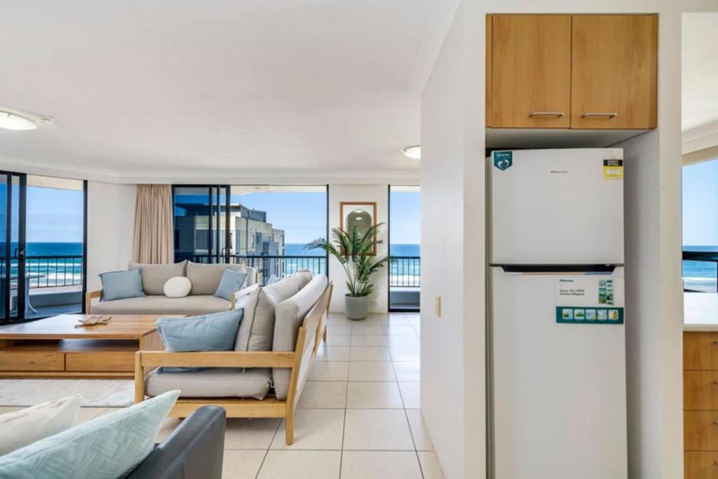Carrington Getaway Ocean Views WiFi Parking, Gold Coast