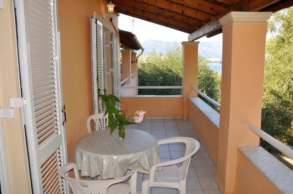 Egli Apartments photo