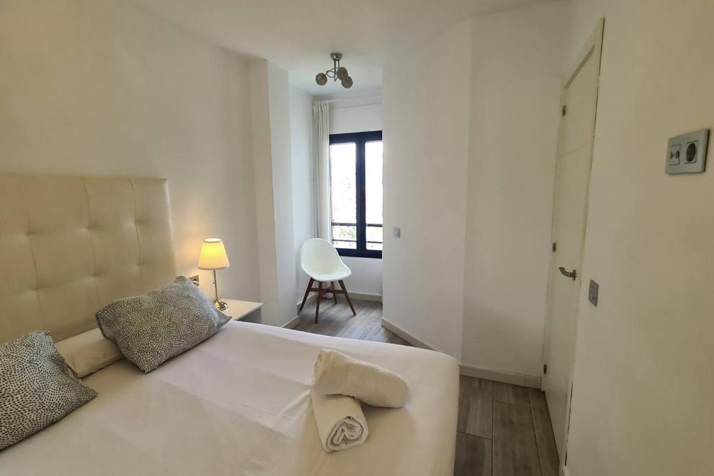 Playamar-Apto soleado piscina y playa - 3
