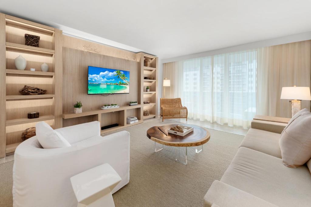 Oceanview Private Condo at 1 Hotel & Homes -1408, Miami Beach