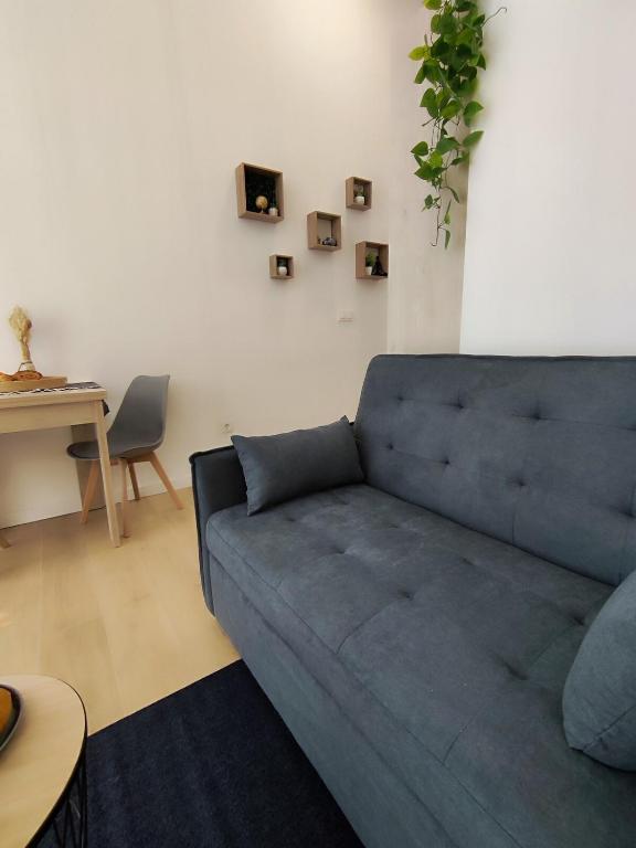 Caracol - Entire Apt - Near Beach and Stadium by Río Turia Apartments - 2
