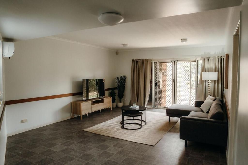 Unit 1, Rocky CBD, Rockhampton