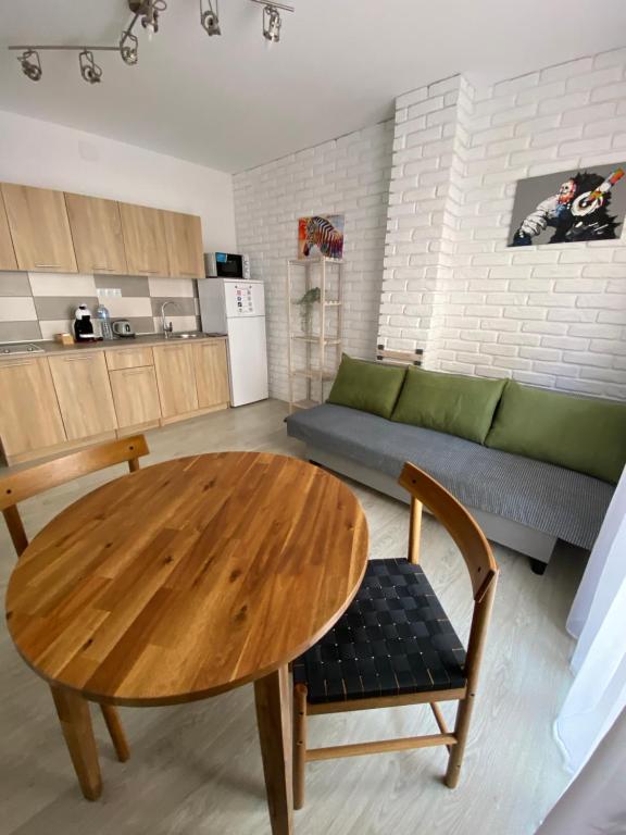 Cozy Apartment with balcony - 5
