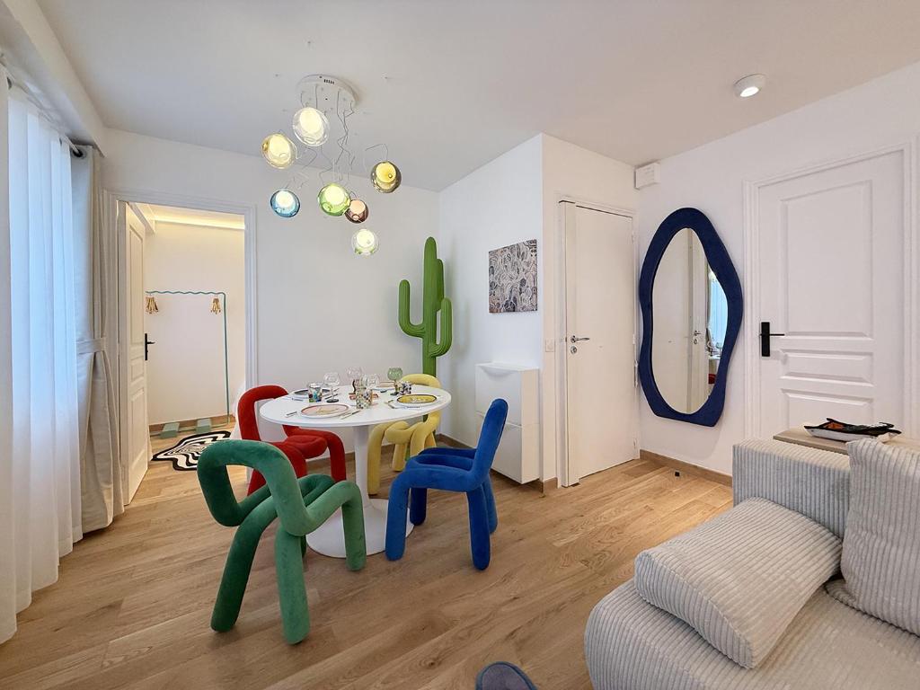 Pop Art & Vibrant Parisian Flat AC Near Opera - 5