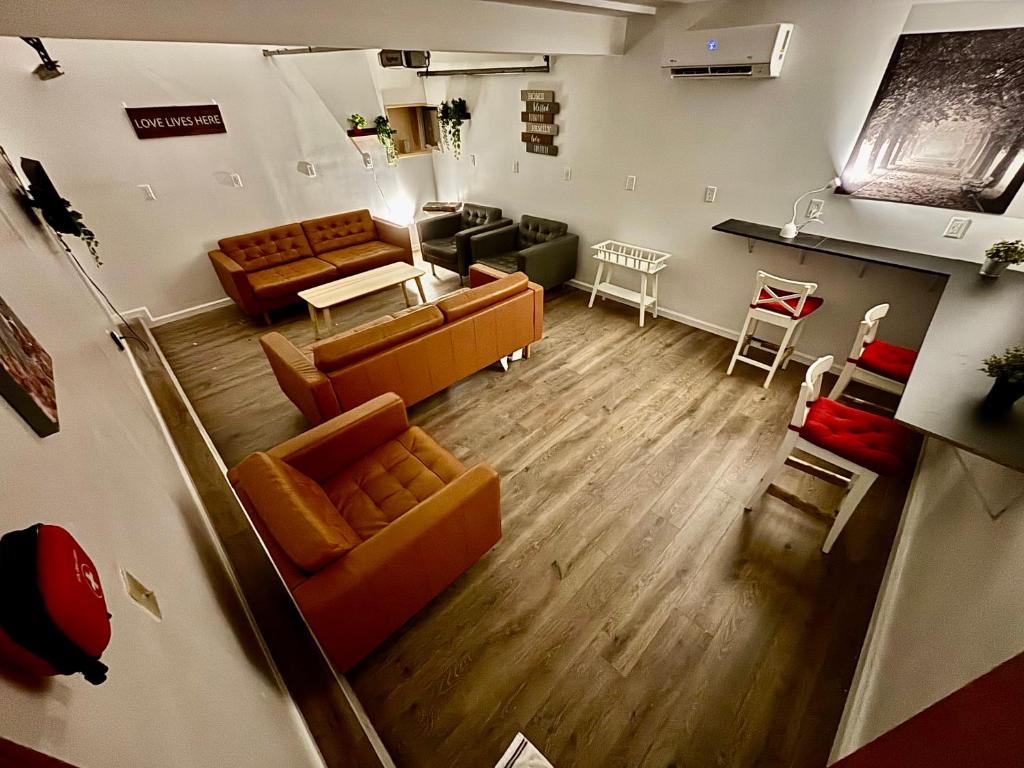 Capsule hostel, Newark