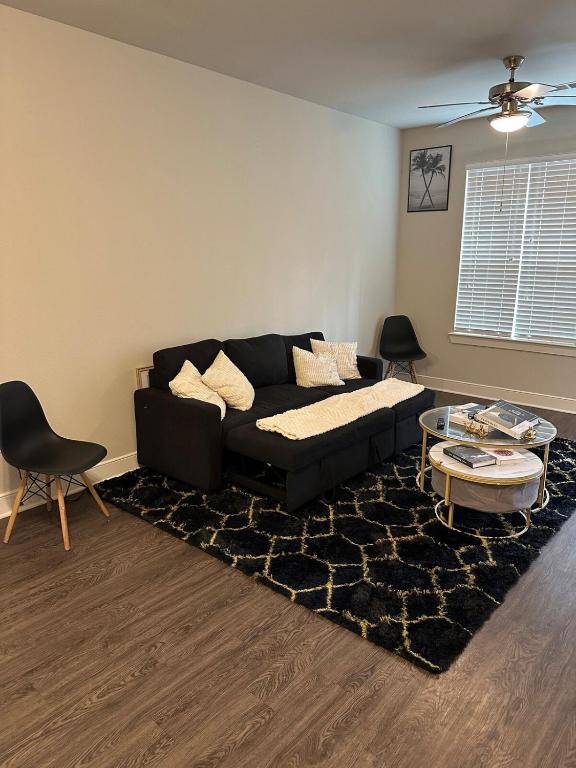 HoneyHaven Suite, Dallas