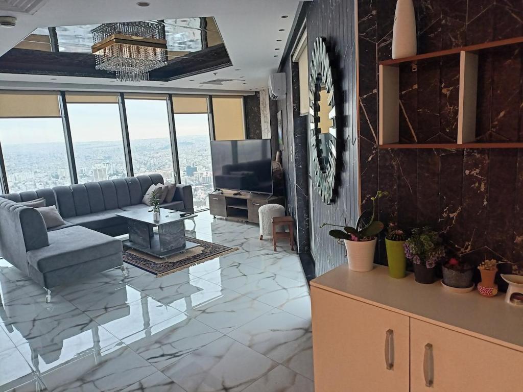 damac tower floor 28, Ammán