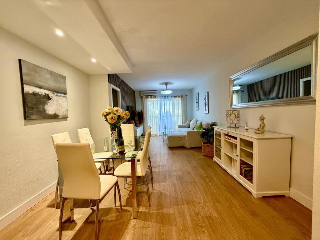 Apartamento en primera línea de playa con terraza en Los Boliches, Atardeceres de Fuengirola - 3
