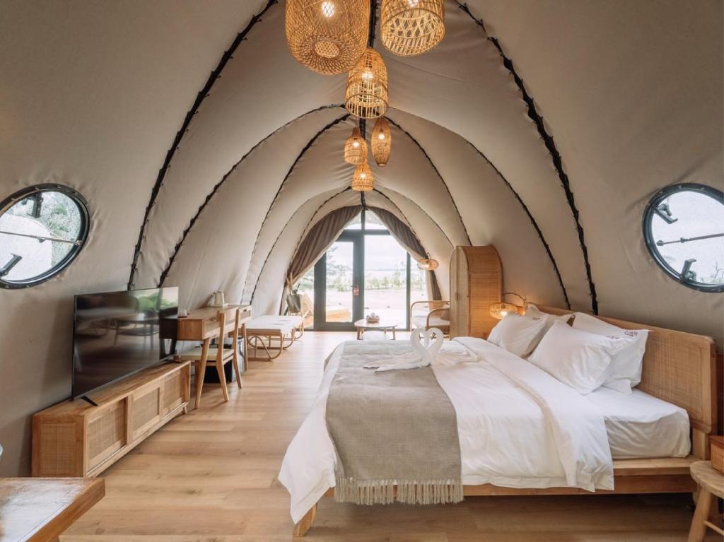 Bed, Cocoon Resort Kuching in Kuching