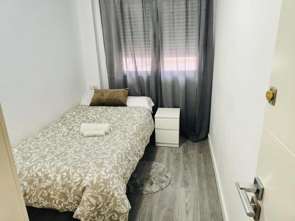 HABITACIONES A COMPARTIR EN APARTAMENTO RECIÉN REFORMADO EN PLAYa LA COLONIA - 5