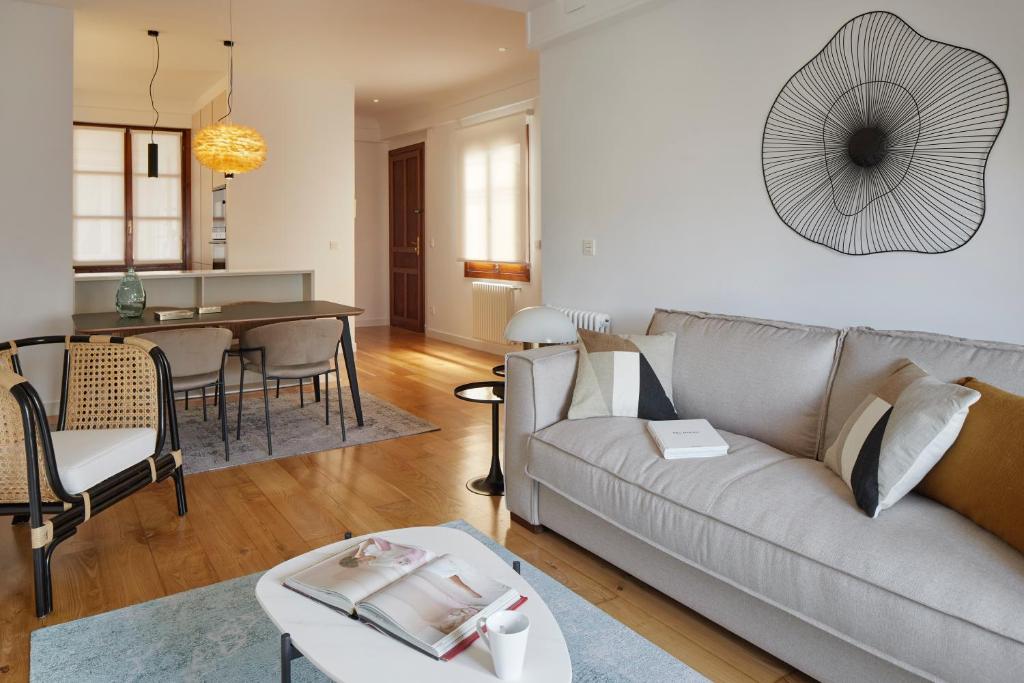 Amuitz Suite by FeelFreeRentals, San Sebastián