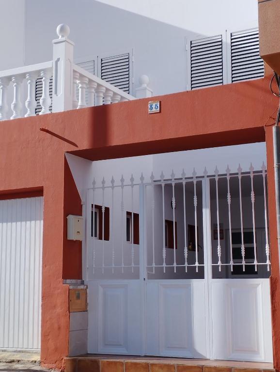 Casa 35 Barrio El Charco Puerto del Rosario - 2