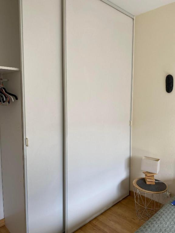 Chambre chez l'HABITANT appartement partagé sauf salon - 5